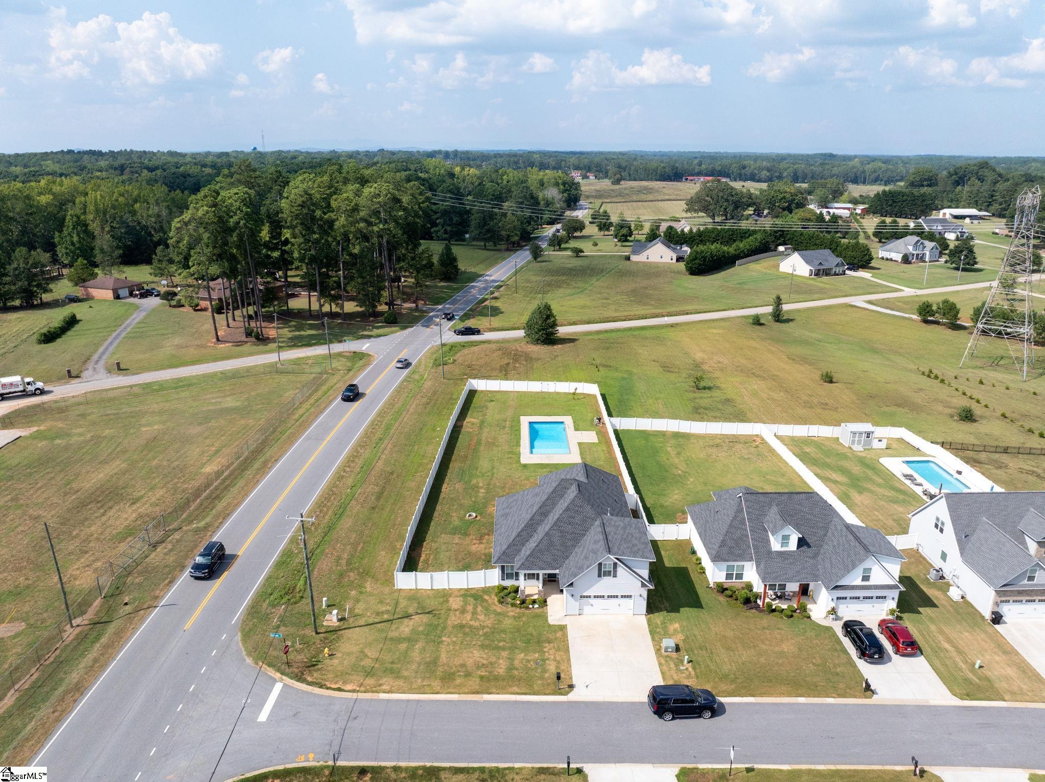 101 Carolina Drive Property Photo 38