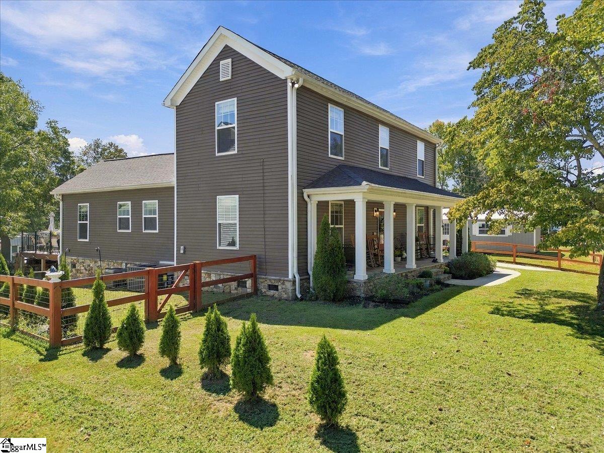 354 Old Rutherford Road Property Photo 2