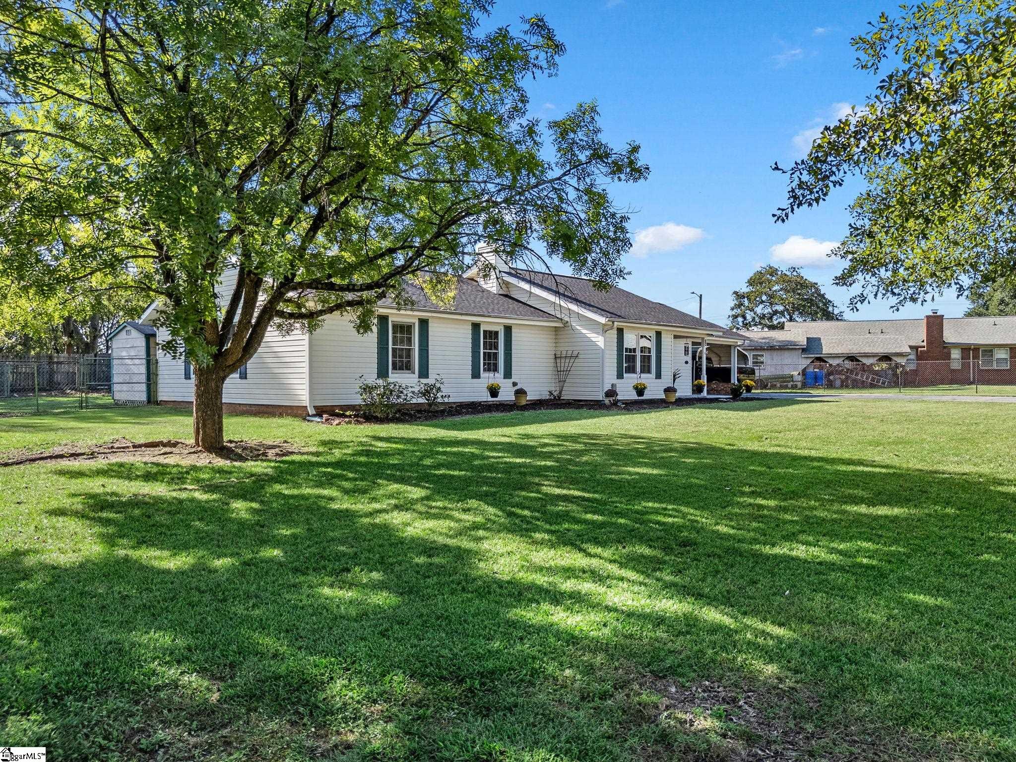 110 Coldspring Drive Property Photo 4