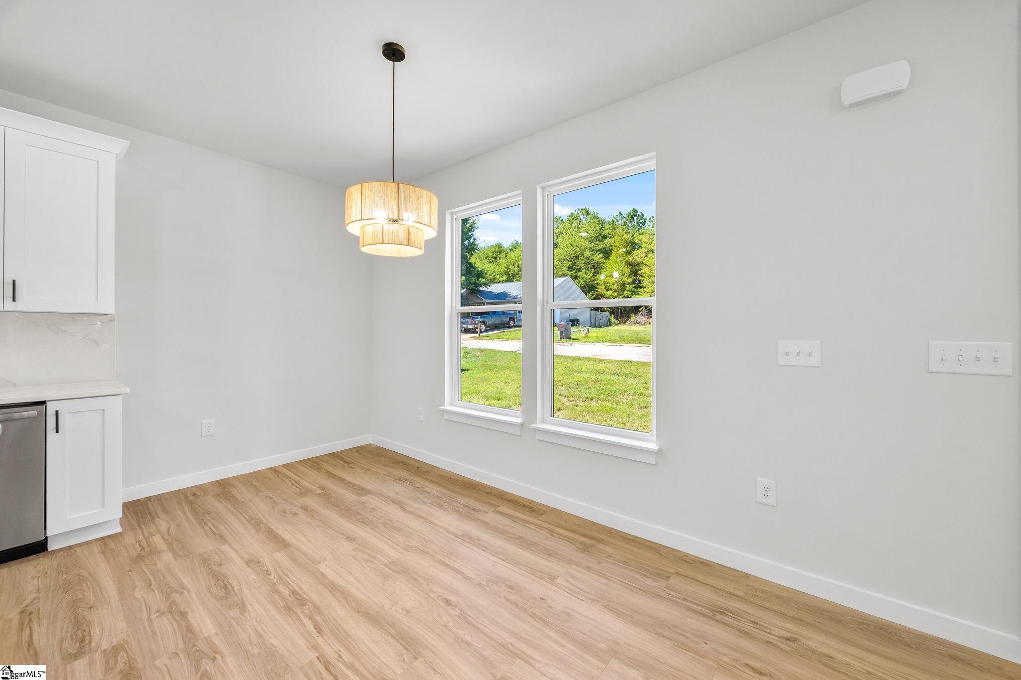 104 Backwater Way Property Photo 7