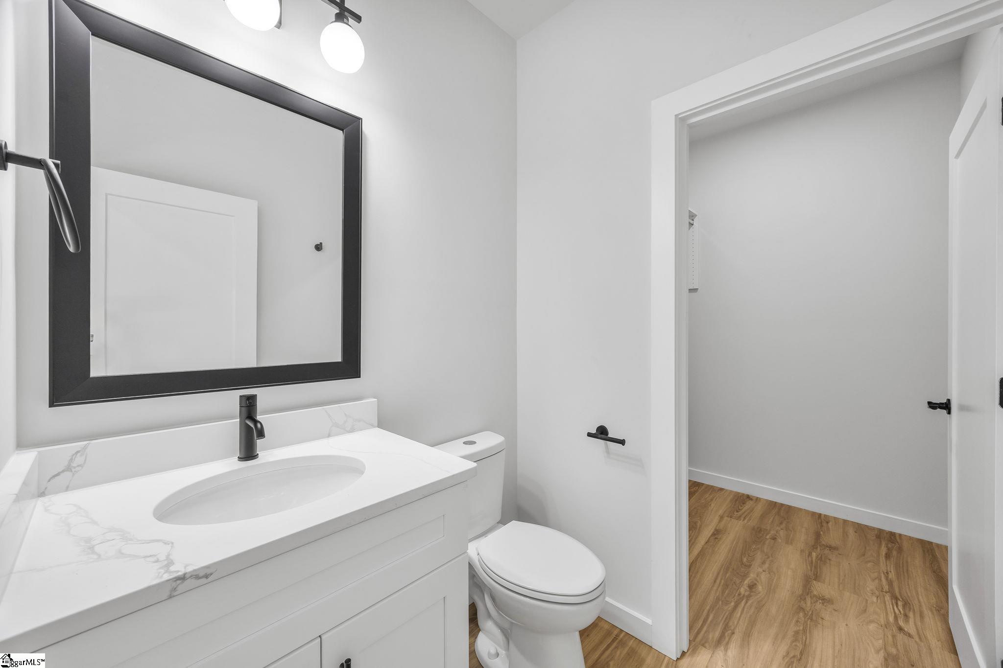 104 Backwater Way Property Photo 12