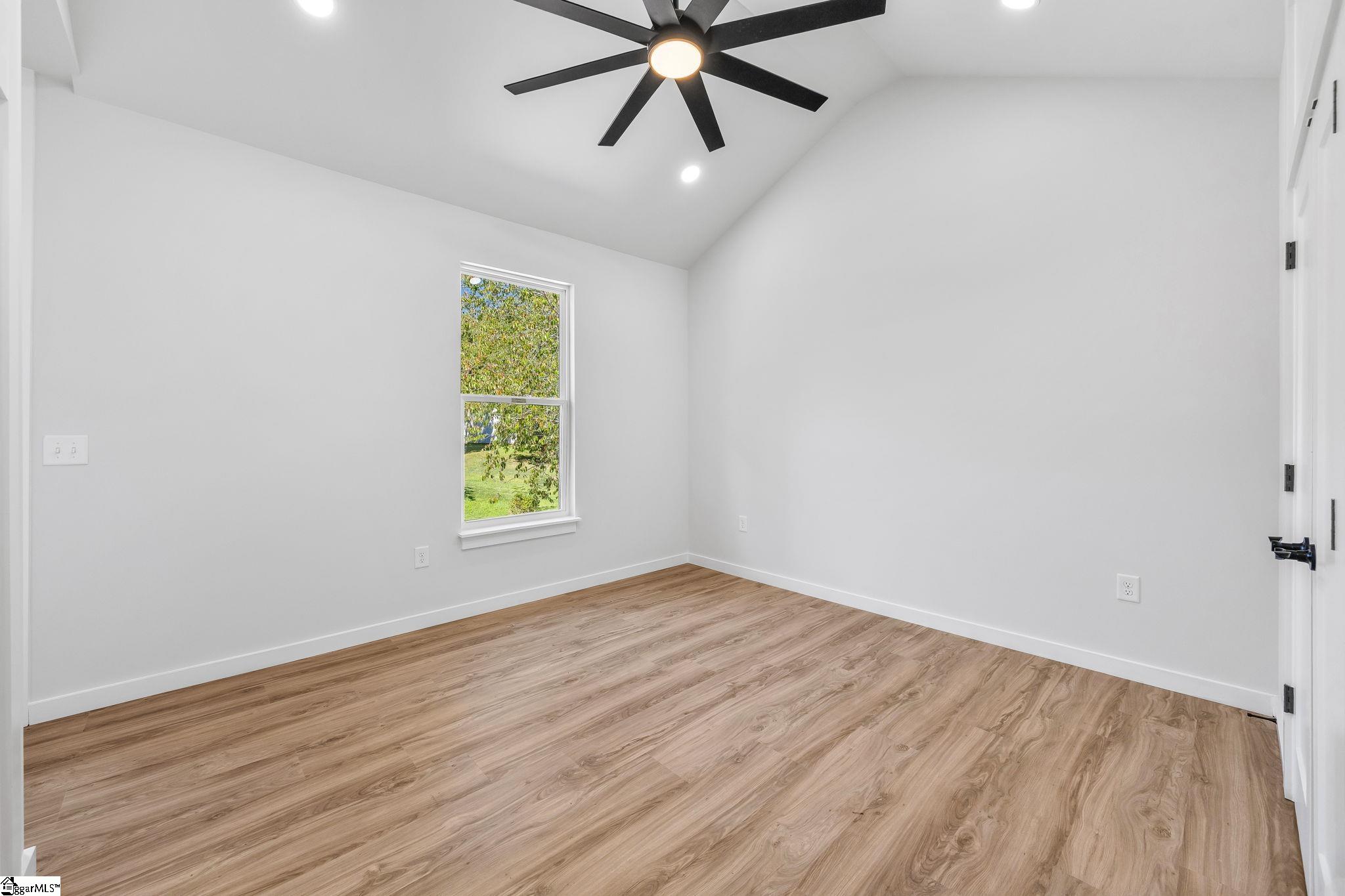 104 Backwater Way Property Photo 18