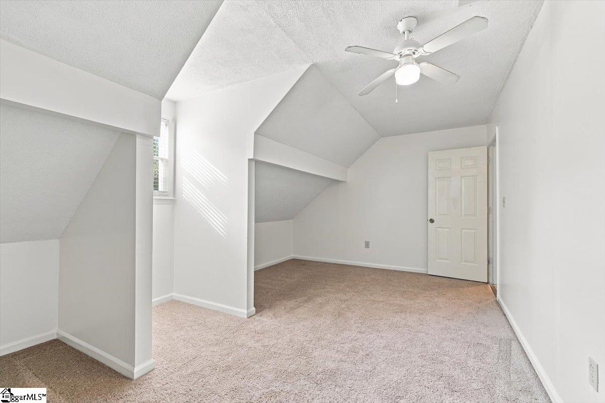 301 Mountain View Court Property Photo 24