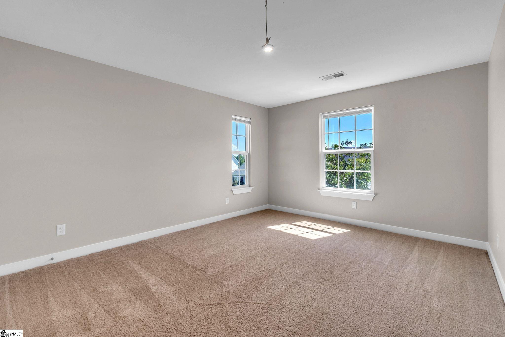 120 Thames Valley Drive Property Photo 24