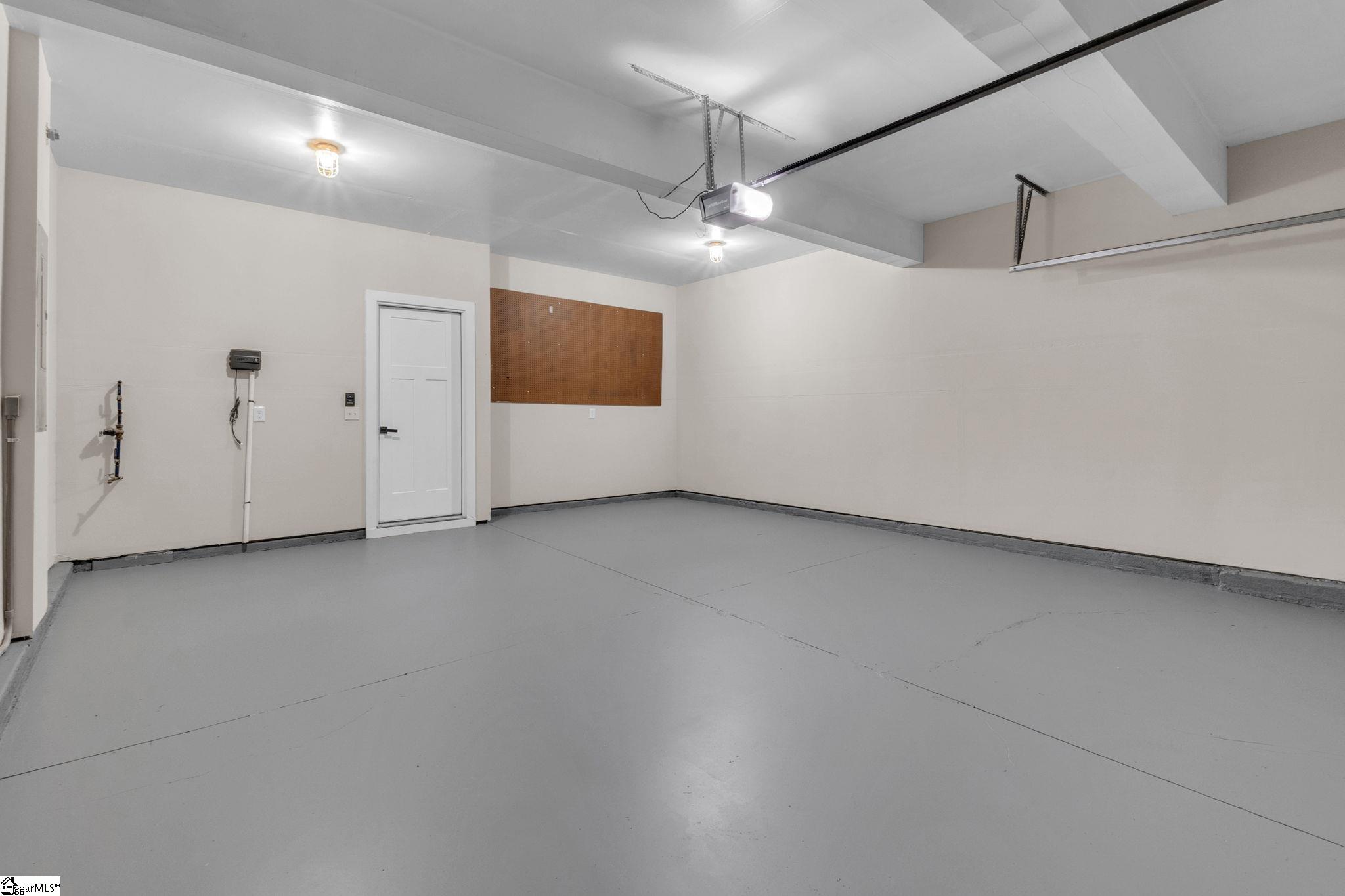120 Thames Valley Drive Property Photo 32