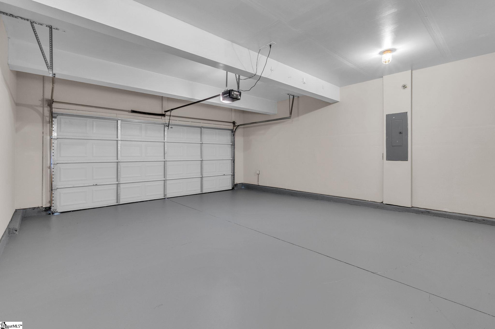 120 Thames Valley Drive Property Photo 33