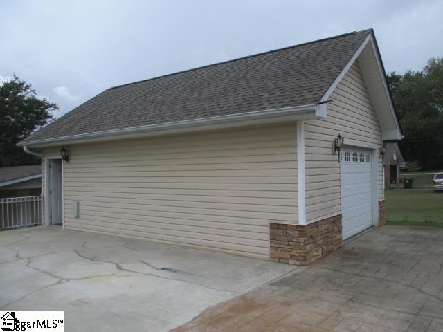 205 Fairhaven Drive Property Photo 10