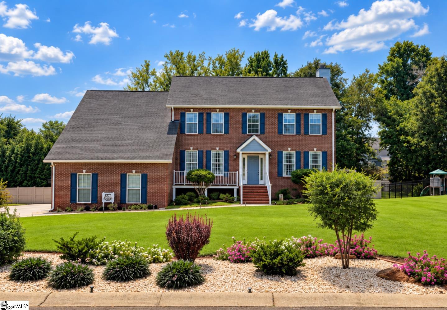 303 Saddlebred Drive Property Photo 1