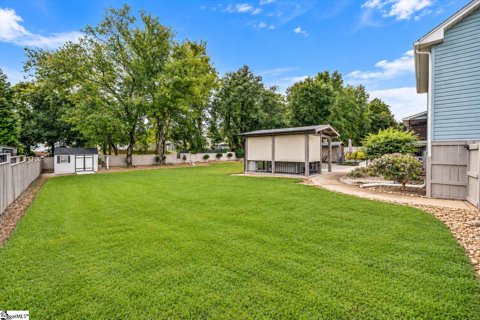 303 Saddlebred Drive Property Photo 32