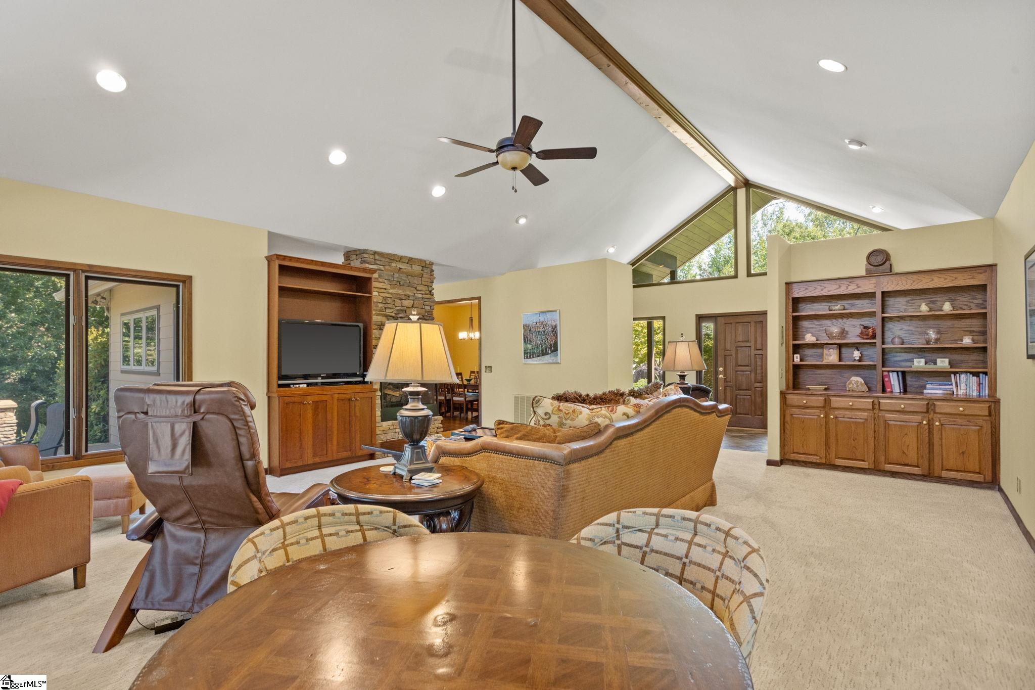 19 Crown Ridge Road Property Photo 5