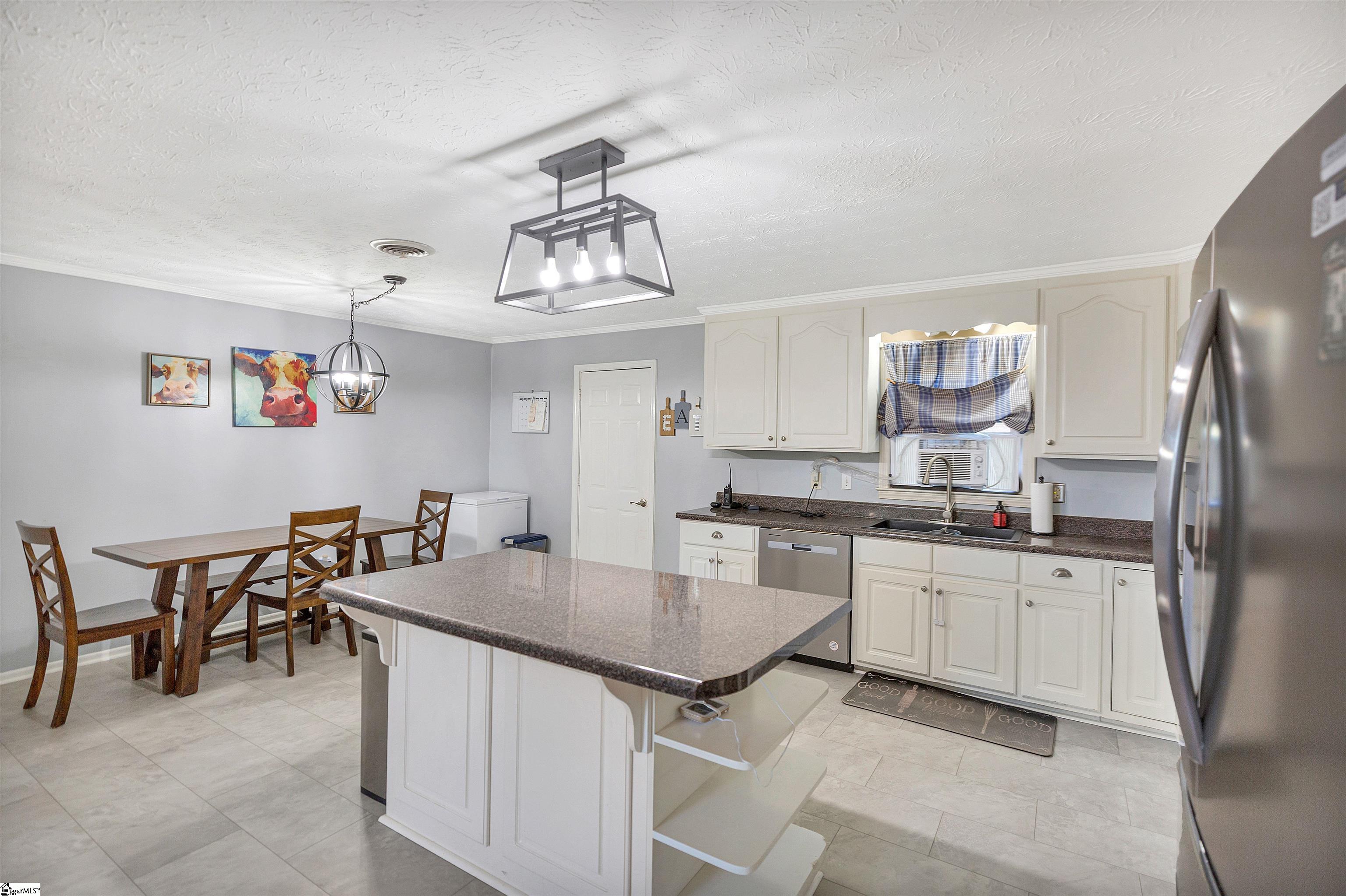 411 Van Martin Road Property Photo 10