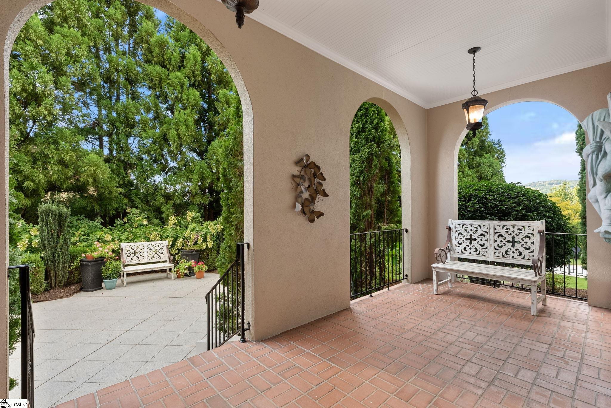 501 Villaggio Drive Property Photo 8