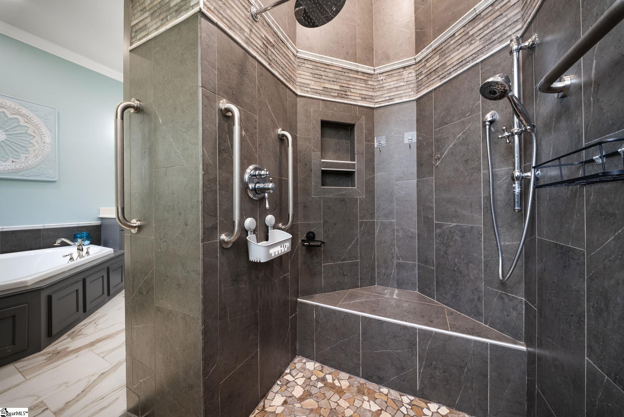 501 Villaggio Drive Property Photo 30