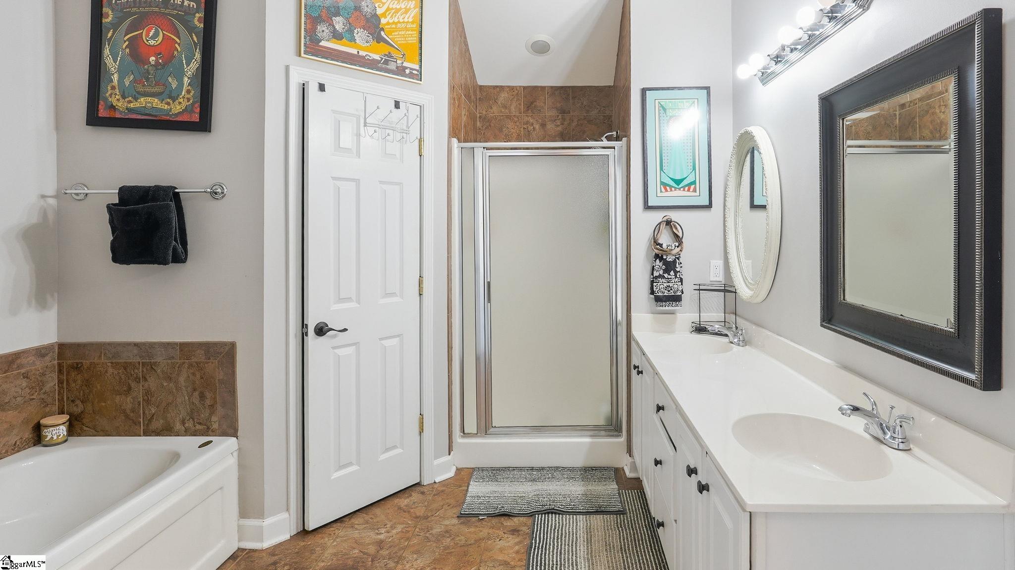 145 Lauren Wood Circle Property Photo 18