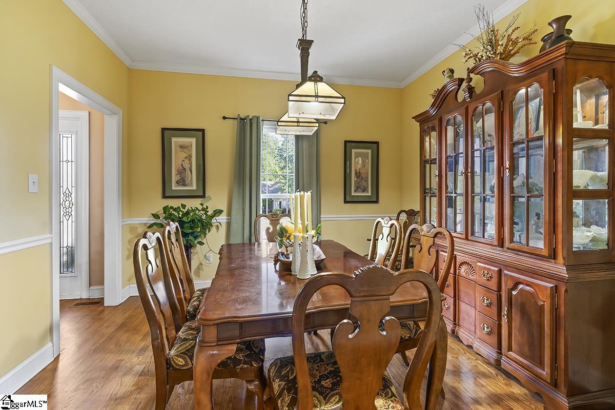 317 Green Oaks Rd Property Photo 4