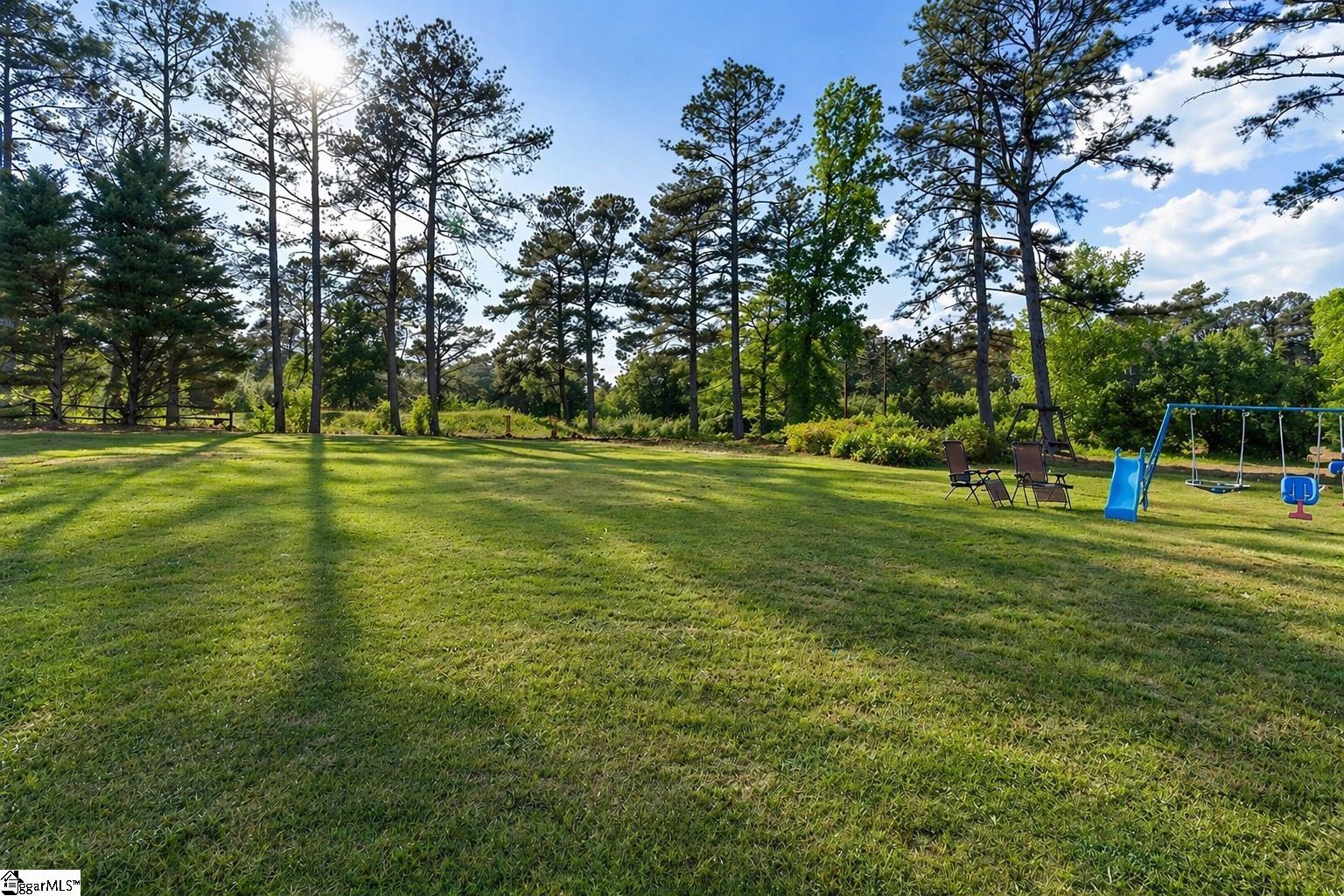 317 Green Oaks Rd Property Photo 15