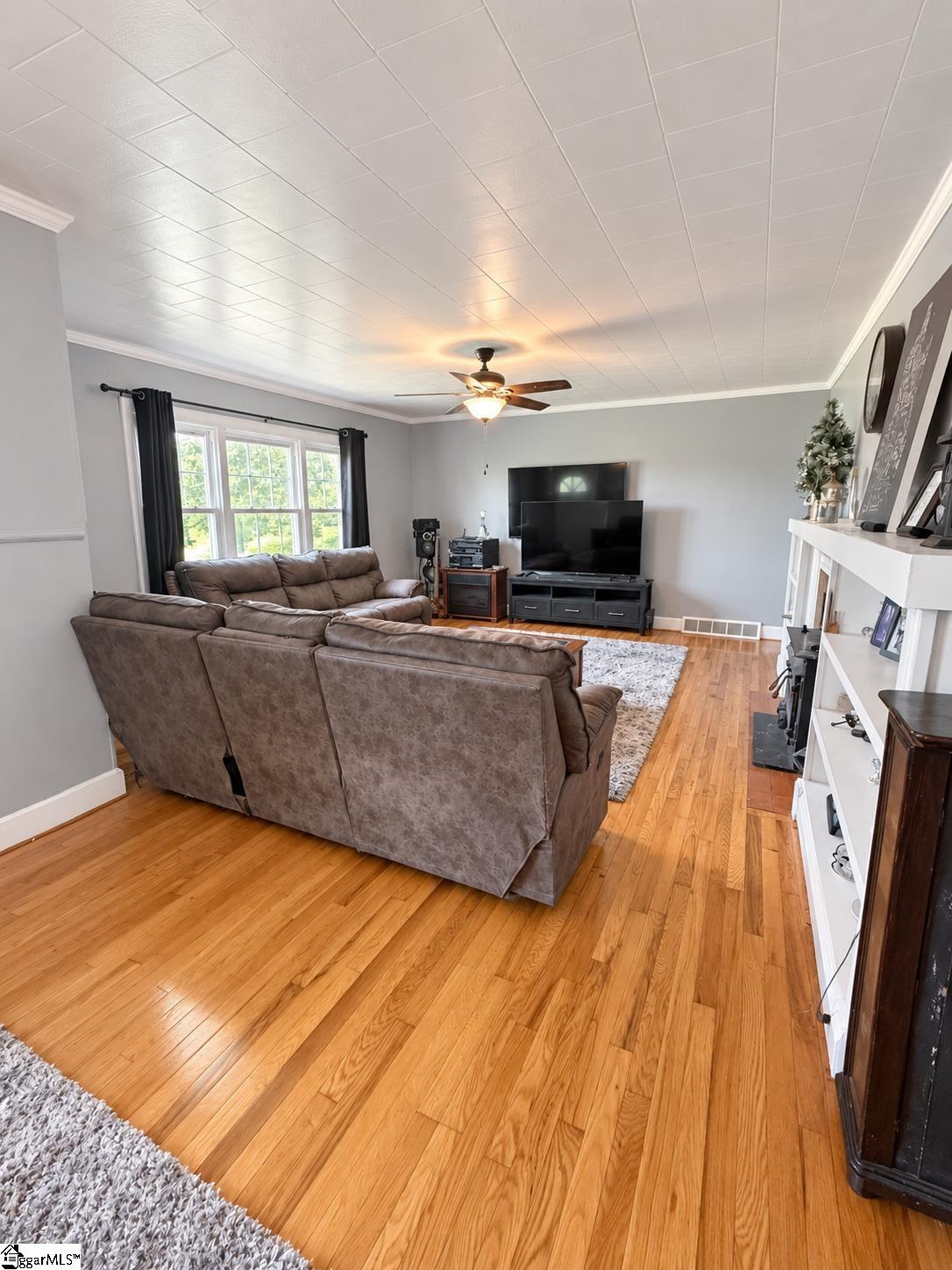 17924 Highway 25 Property Photo 6