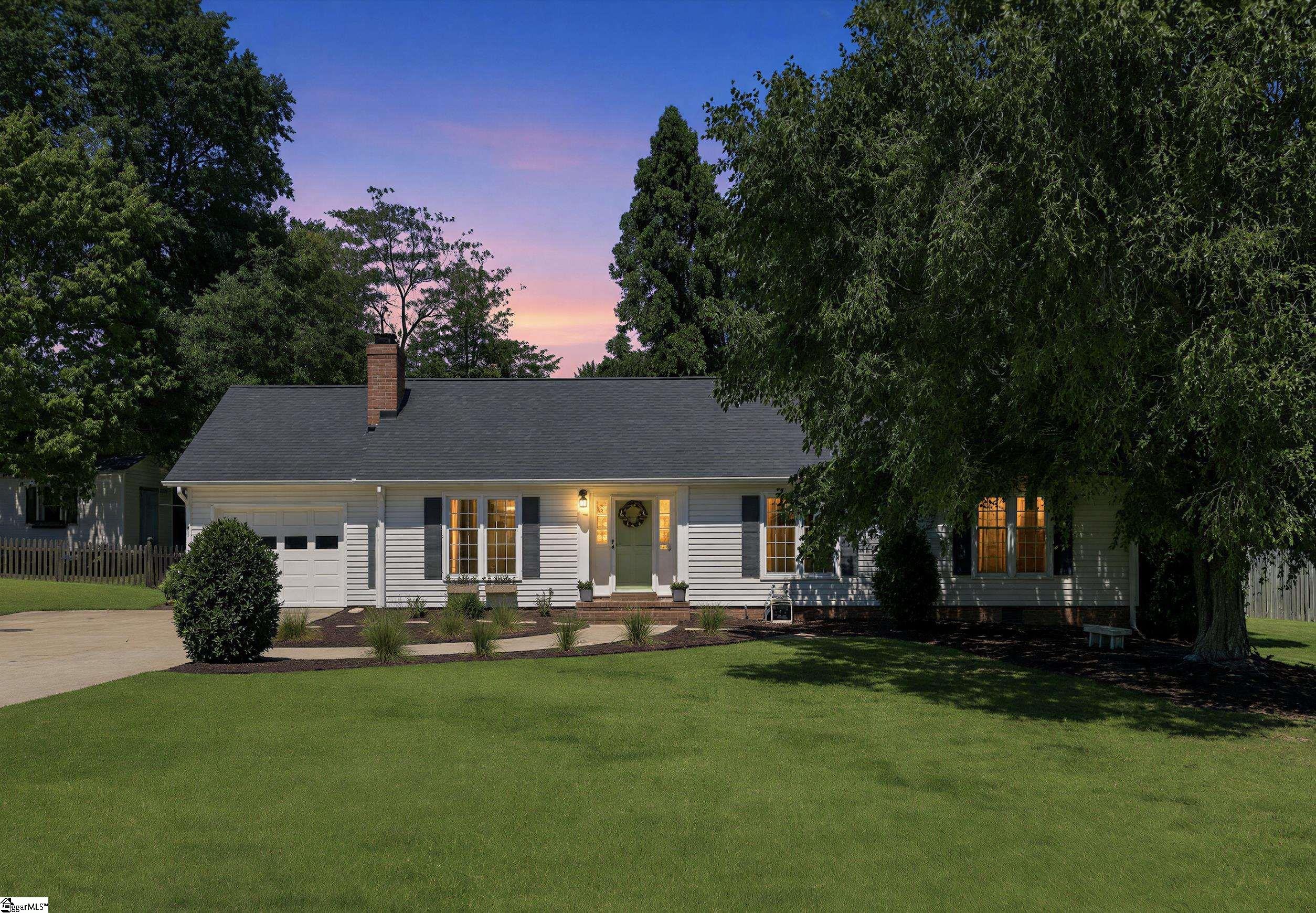 109 Stonehenge Court Property Photo 1