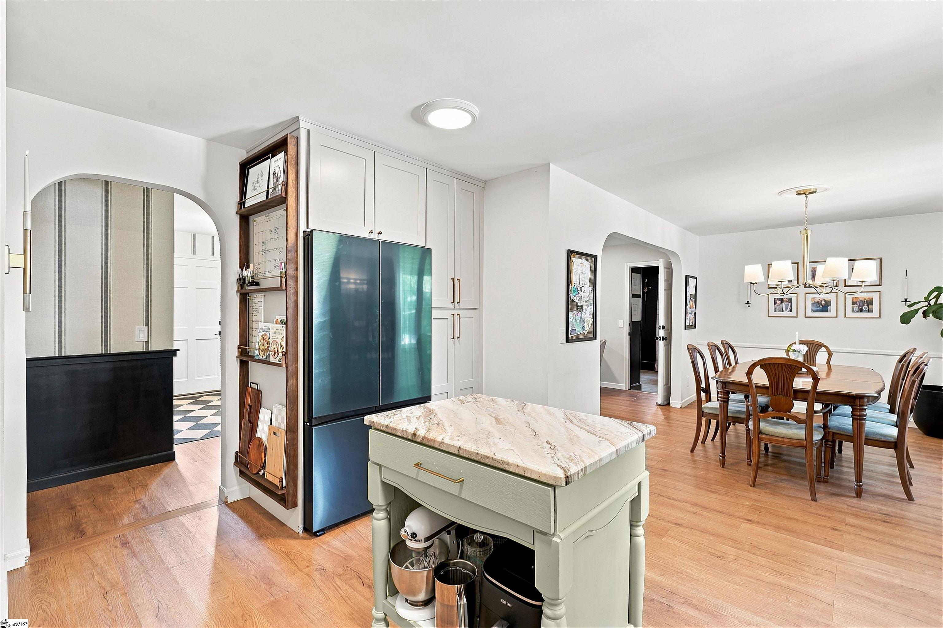 109 Stonehenge Court Property Photo 8