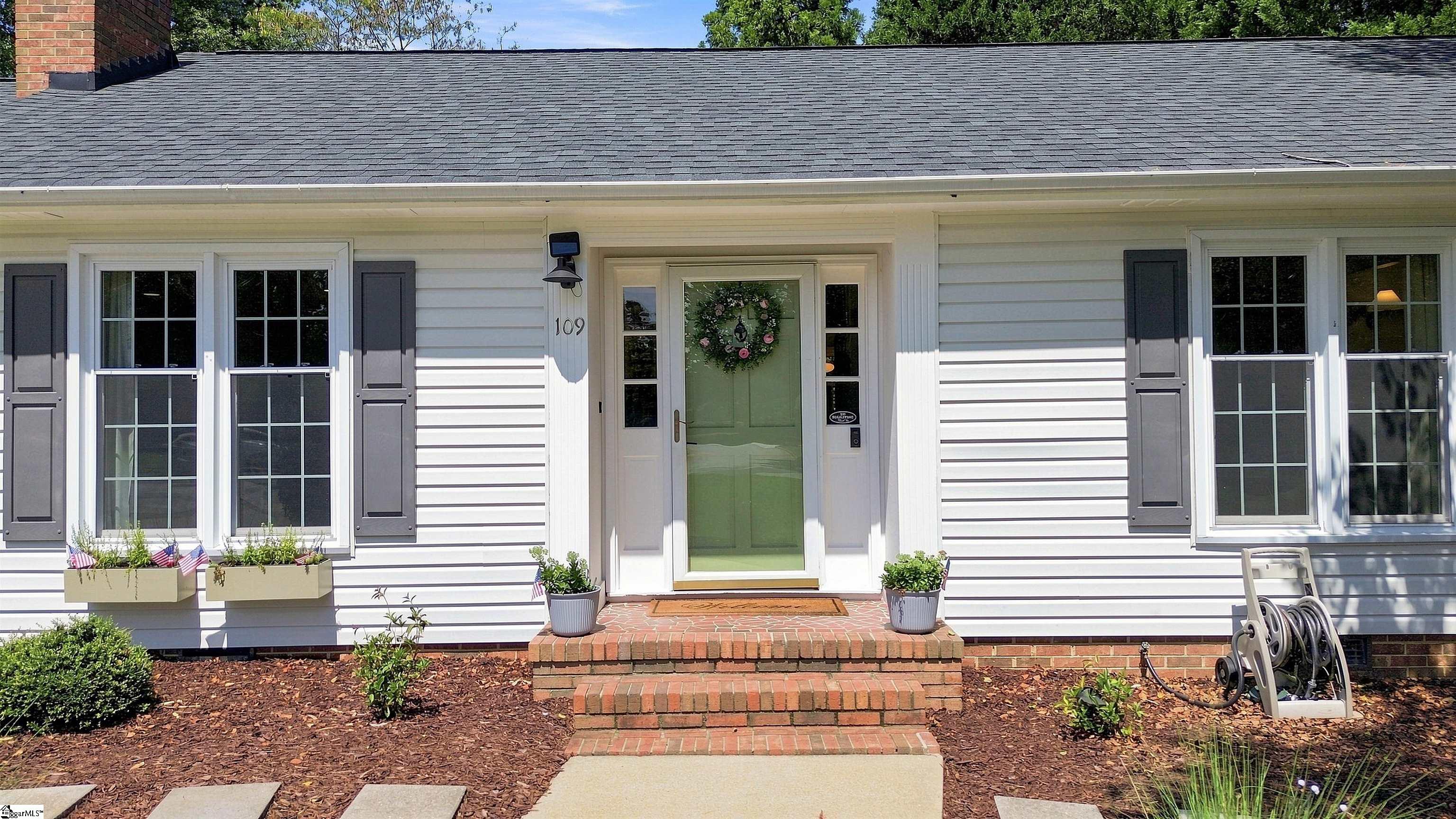 109 Stonehenge Court Property Photo 33