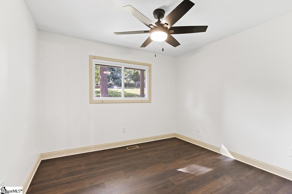 407 Beechwood Circle Property Photo 14