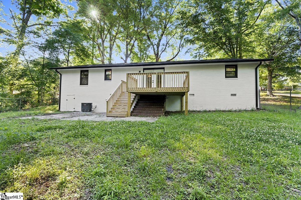 407 Beechwood Circle Property Photo 17