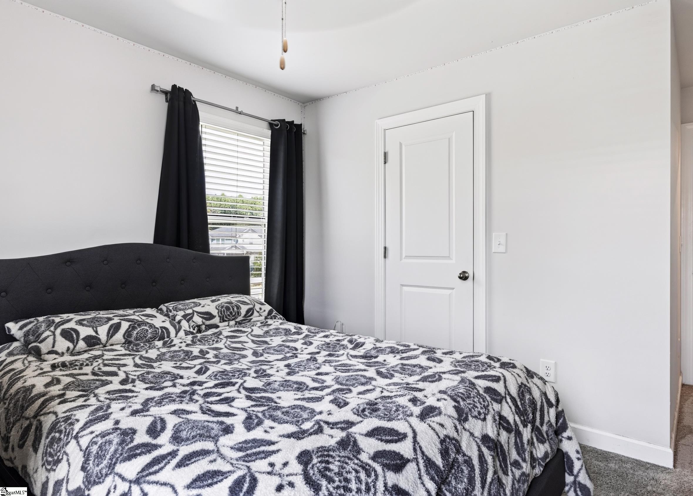 2505 Apsley Court Property Photo 33