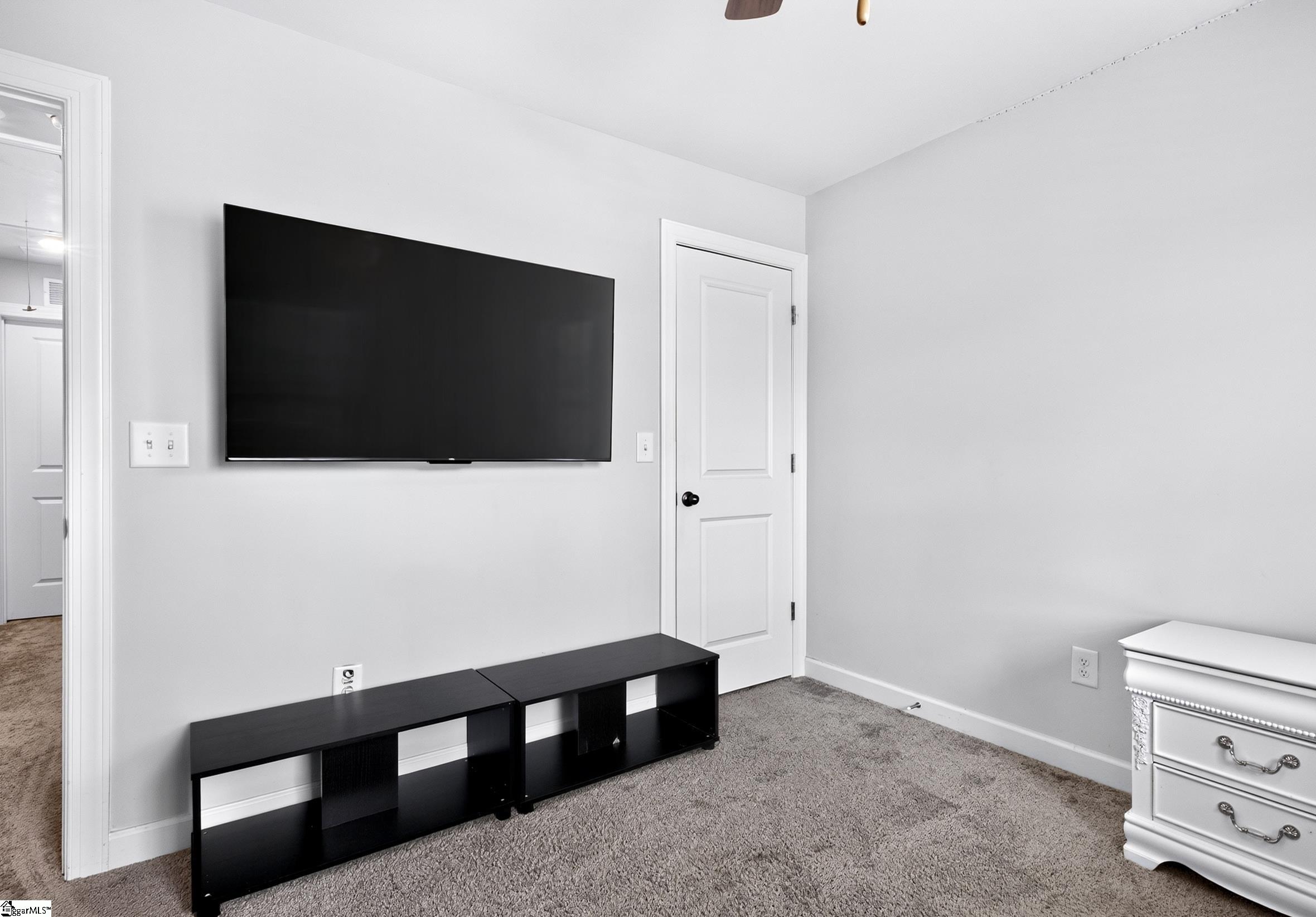2505 Apsley Court Property Photo 35