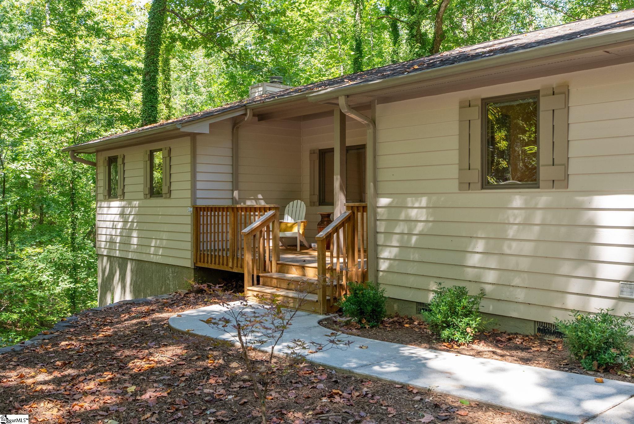 1603736 Property Photo 2