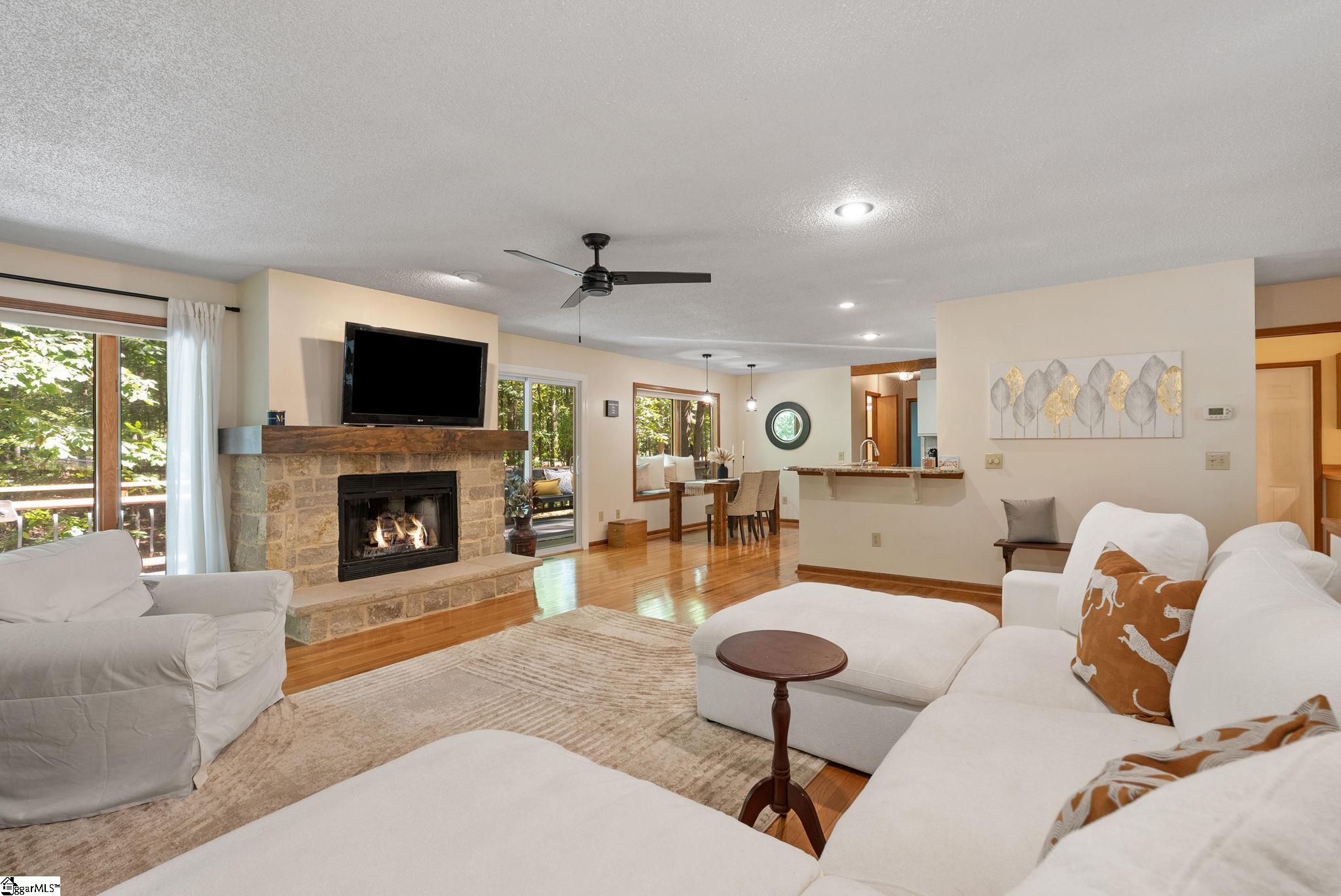 1603736 Property Photo 7