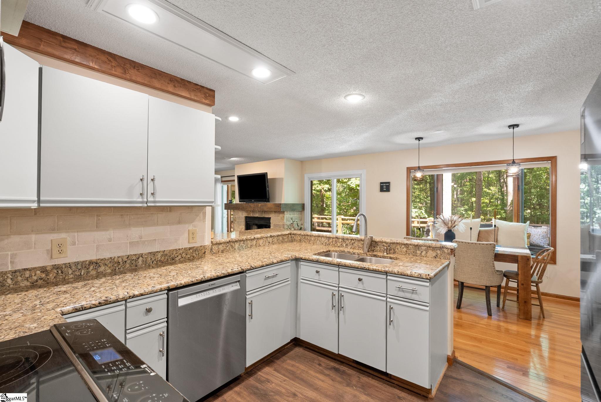 1603736 Property Photo 17