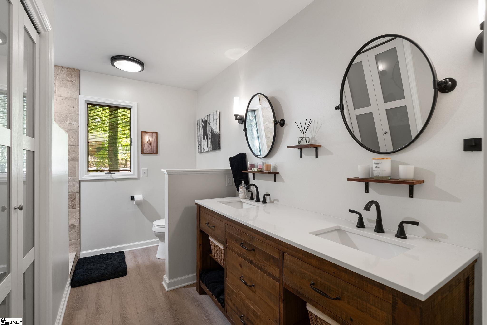 1603736 Property Photo 21