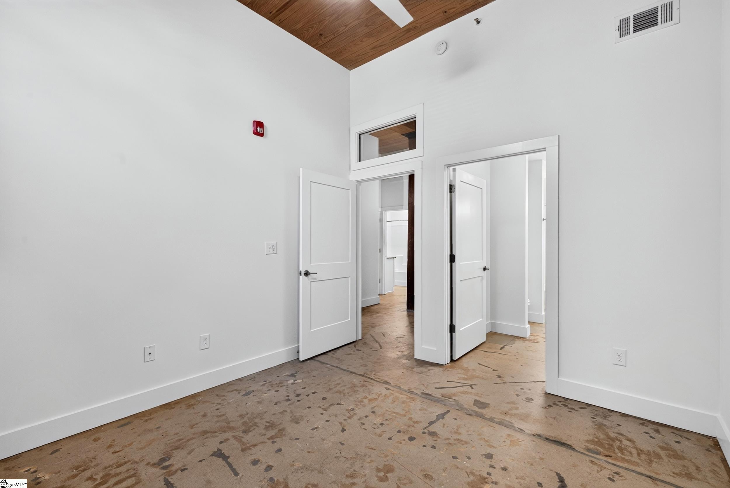 806 Green Avenue Property Photo 14