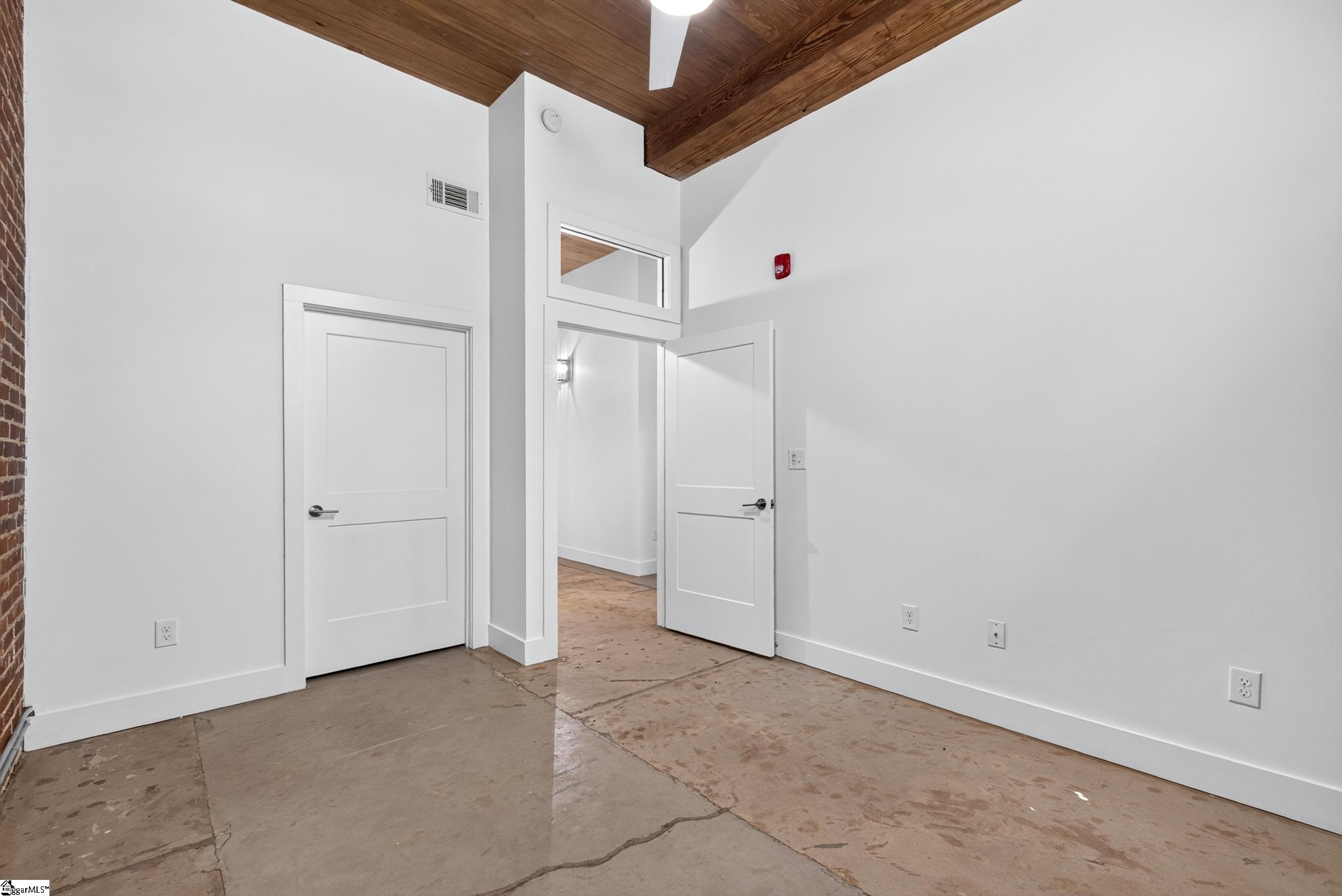 806 Green Avenue Property Photo 18
