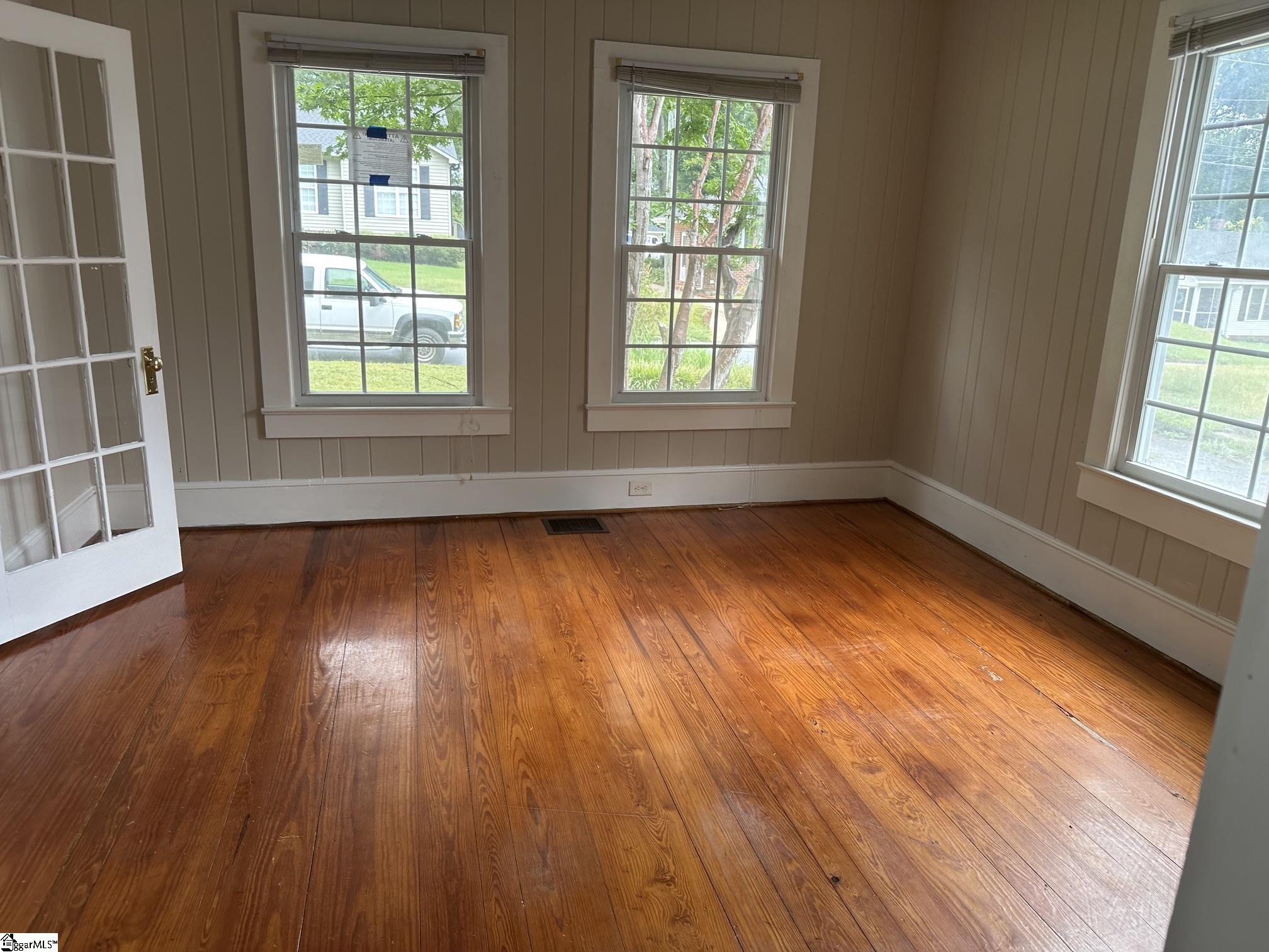 108 Moreland Avenue Property Photo 11