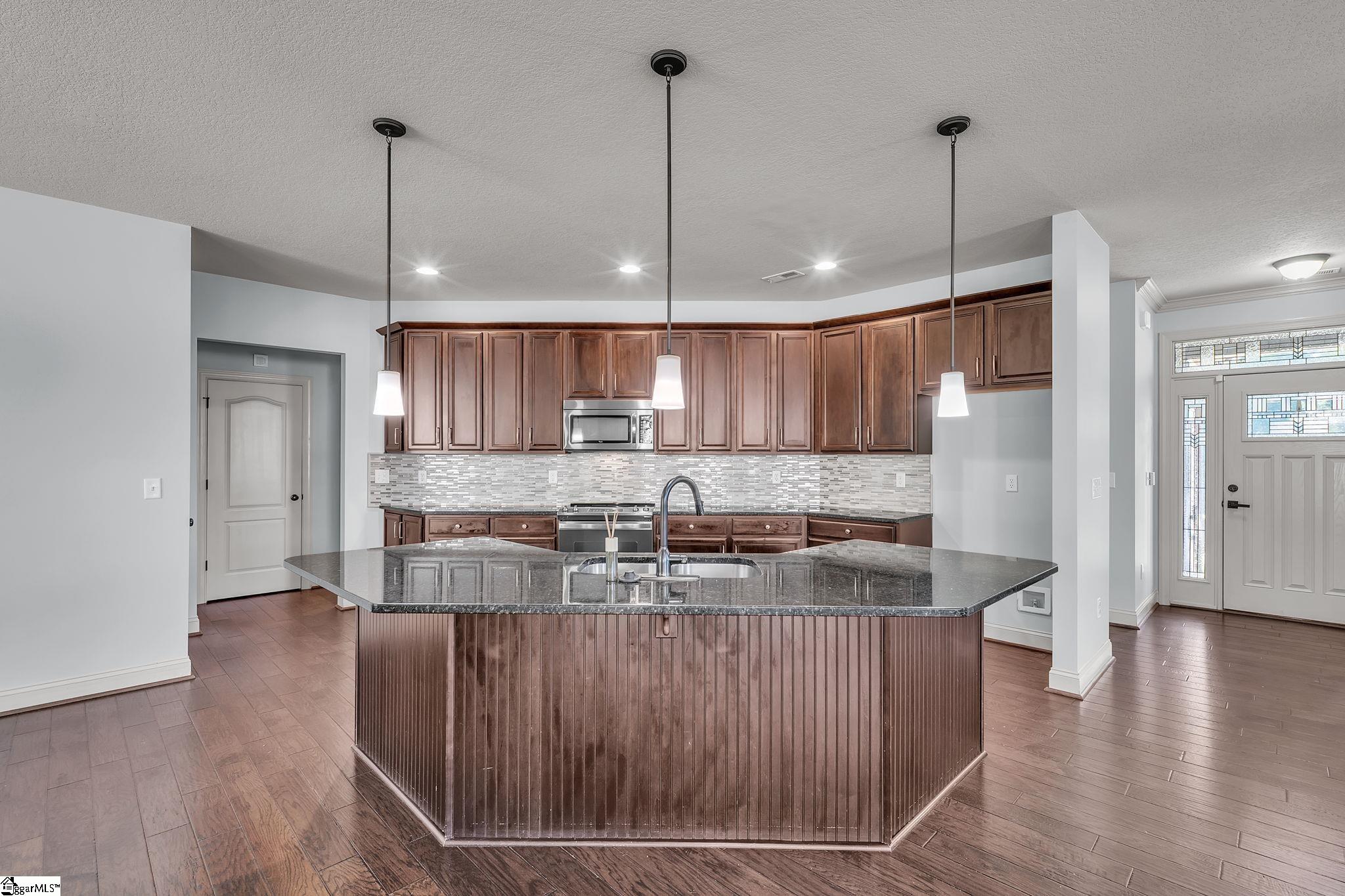 22 Pebblebrook Court Property Photo 8