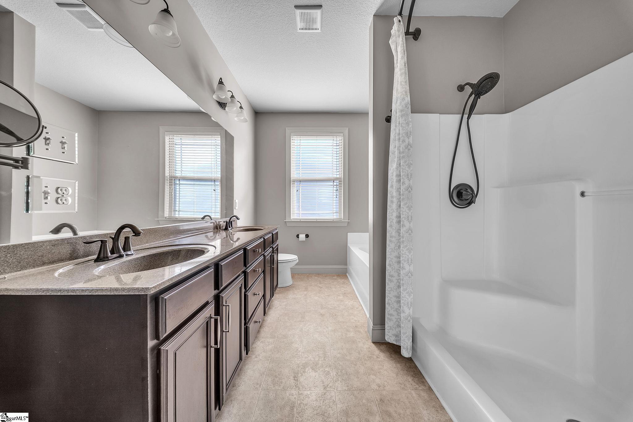 22 Pebblebrook Court Property Photo 18