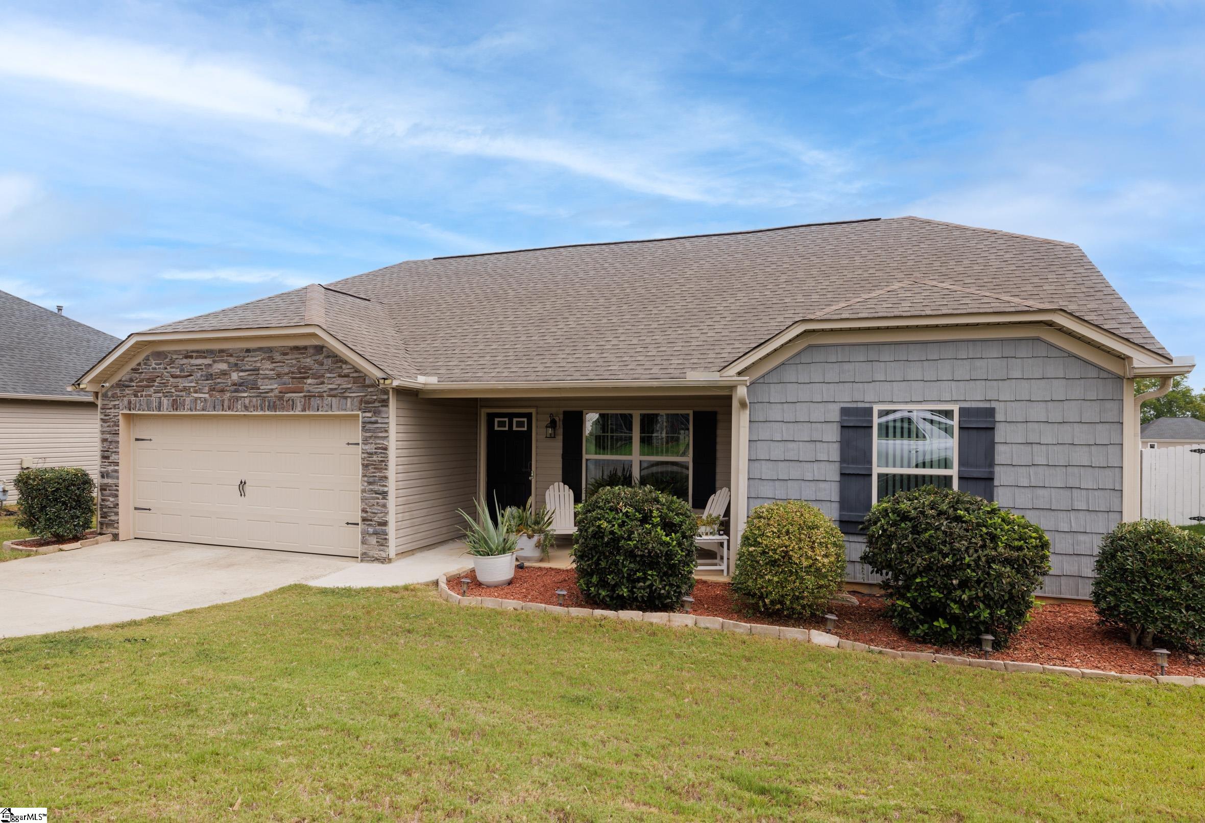 6 Babbling Creek Court Property Photo 2
