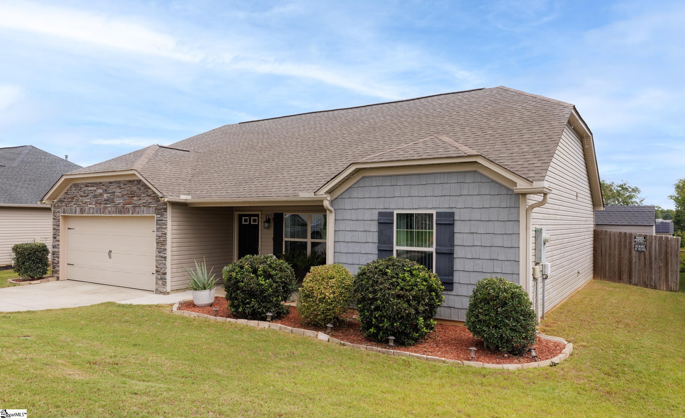 6 Babbling Creek Court Property Photo 3