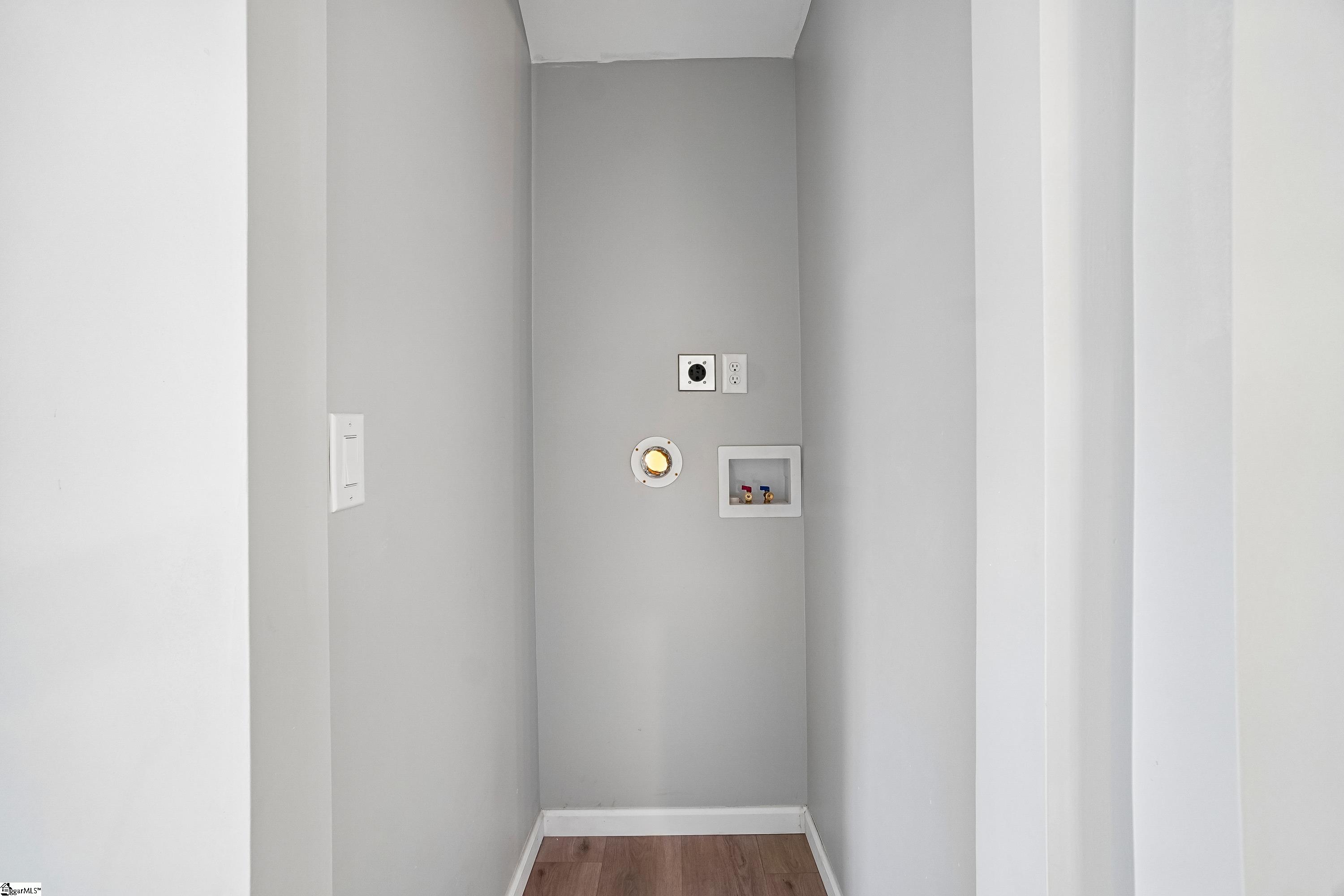 35 Henry Street Property Photo 29