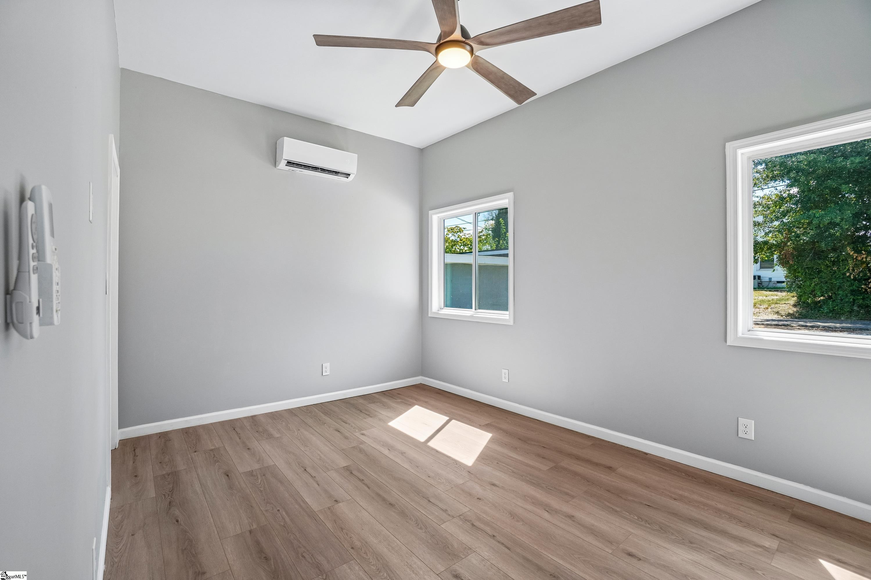 35 Henry Street Property Photo 30