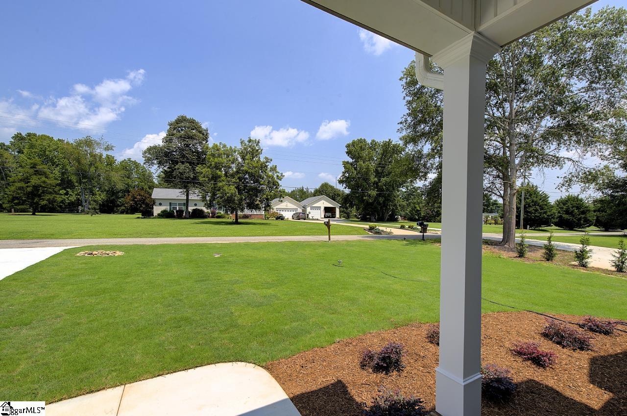 112 Whippoorwill Court Property Photo 6