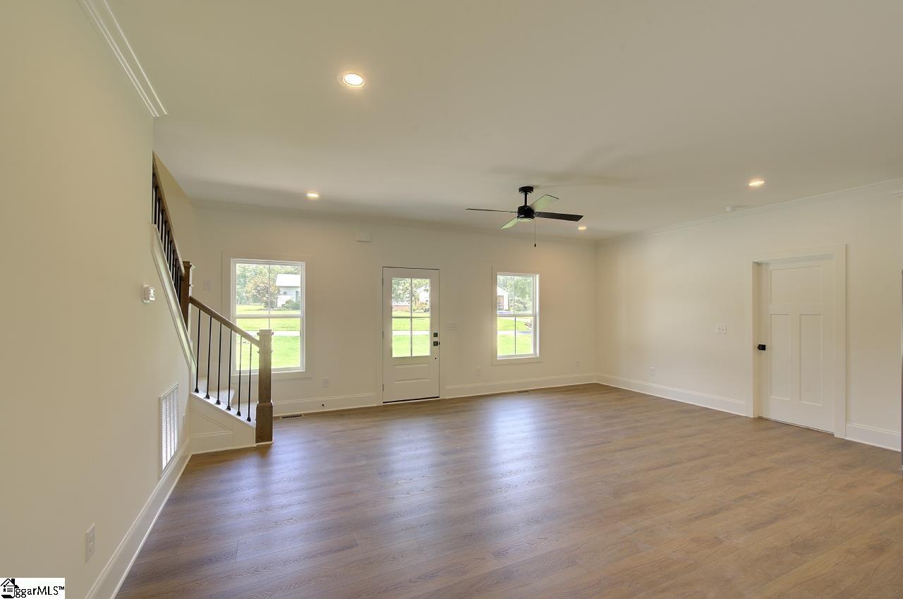 112 Whippoorwill Court Property Photo 7
