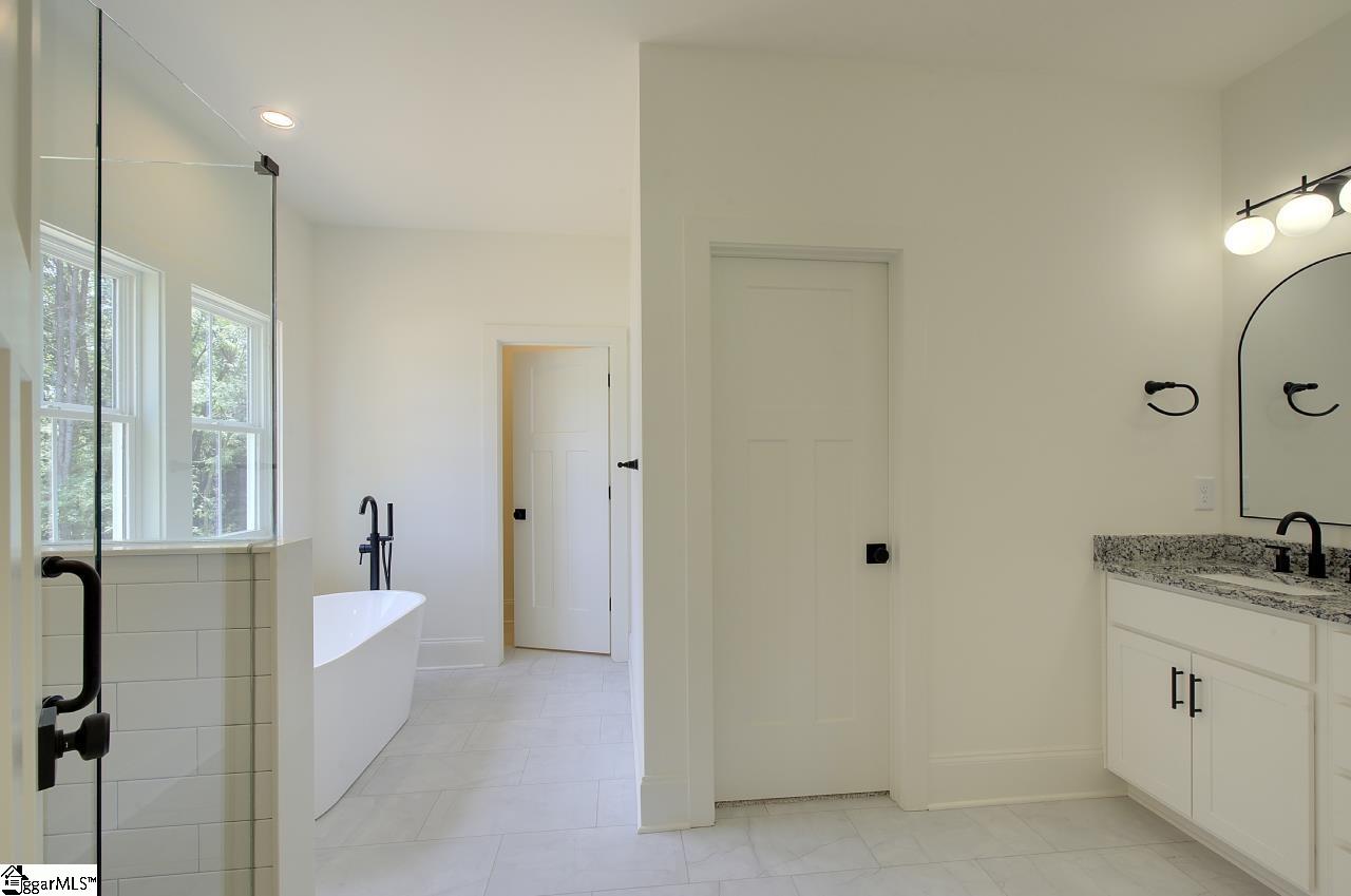 112 Whippoorwill Court Property Photo 20