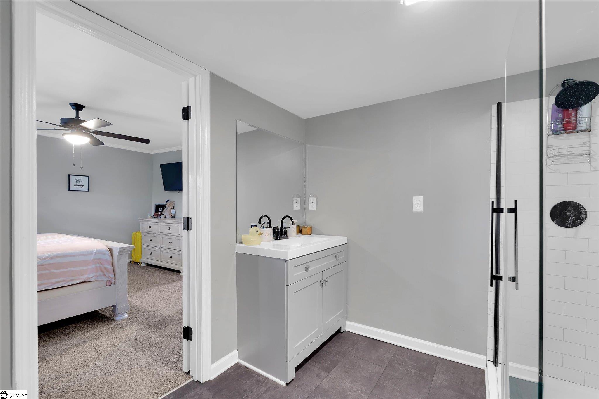 115 May Street Property Photo 17