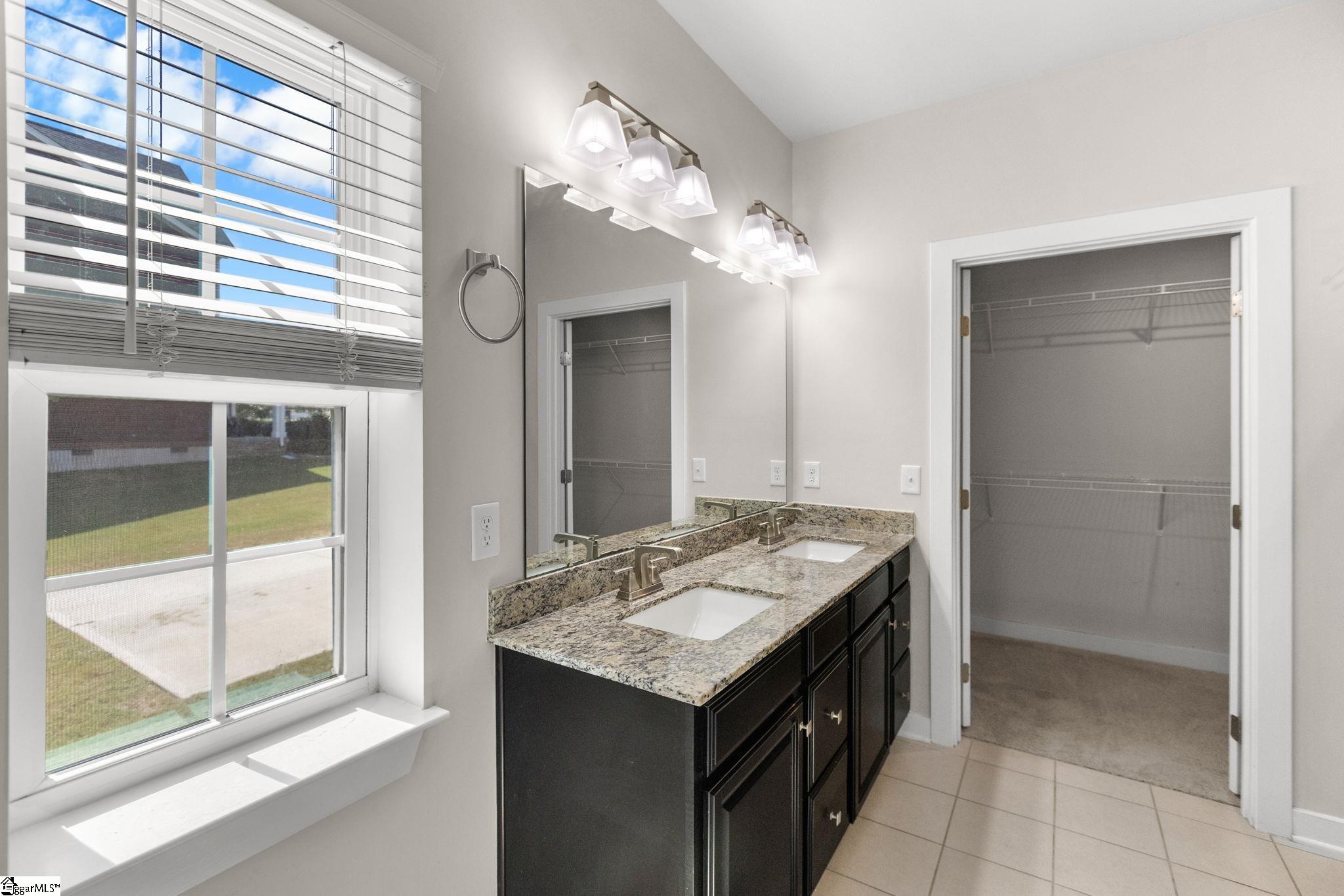 216 Edwin Ellis Drive Property Photo 19
