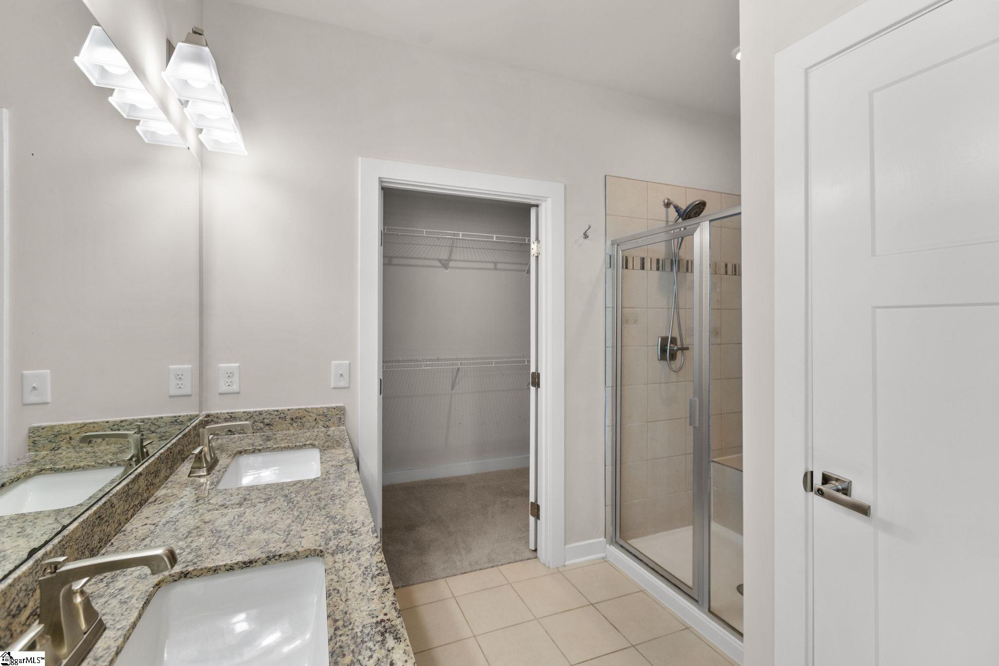 216 Edwin Ellis Drive Property Photo 20