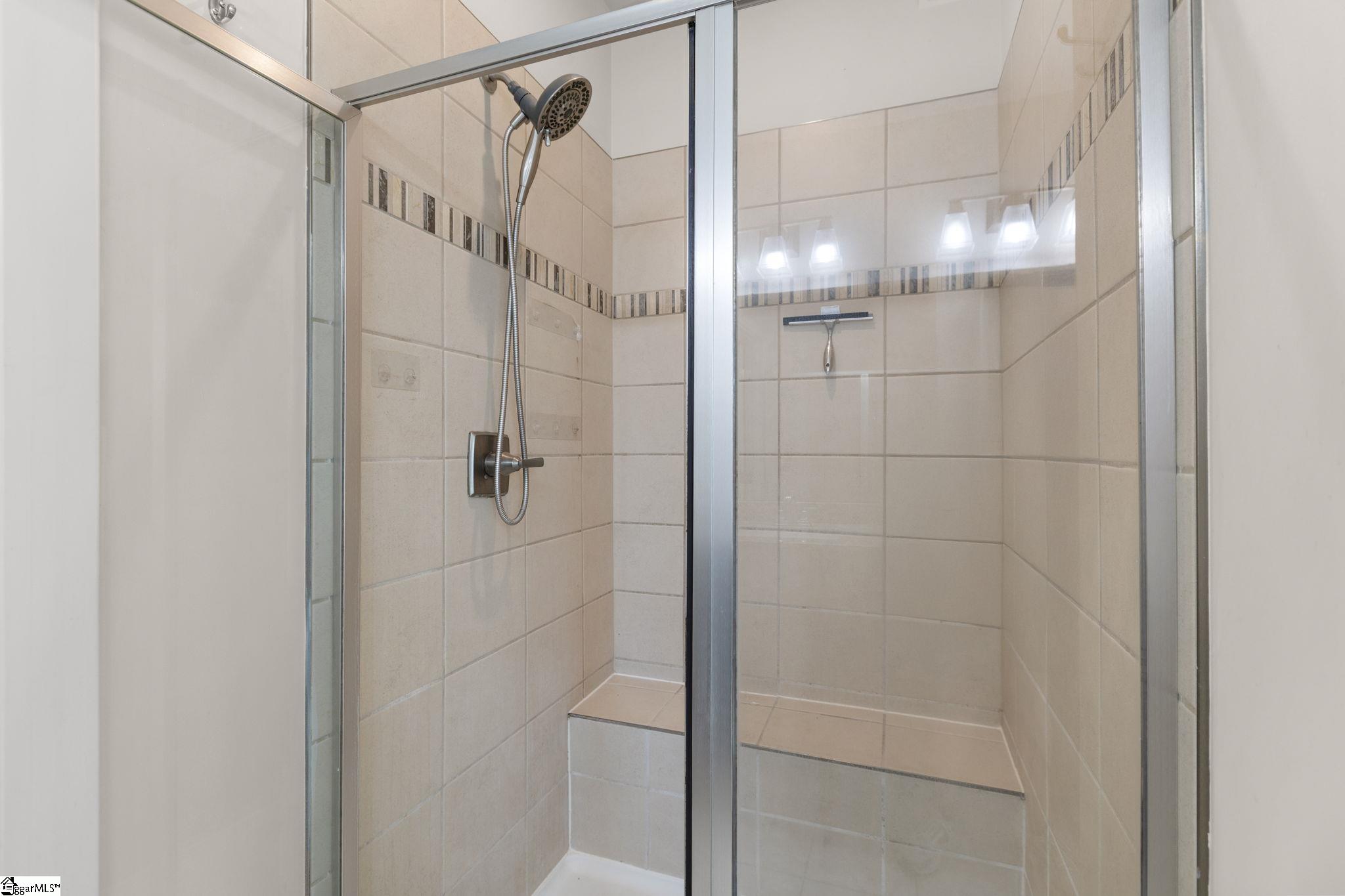 216 Edwin Ellis Drive Property Photo 21