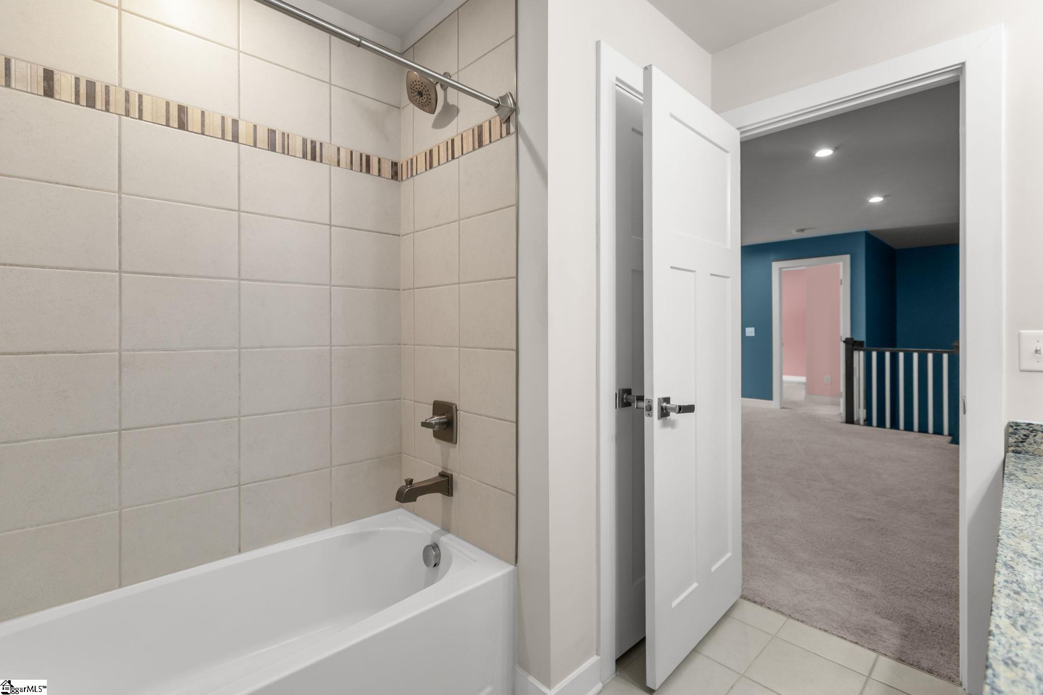 216 Edwin Ellis Drive Property Photo 35