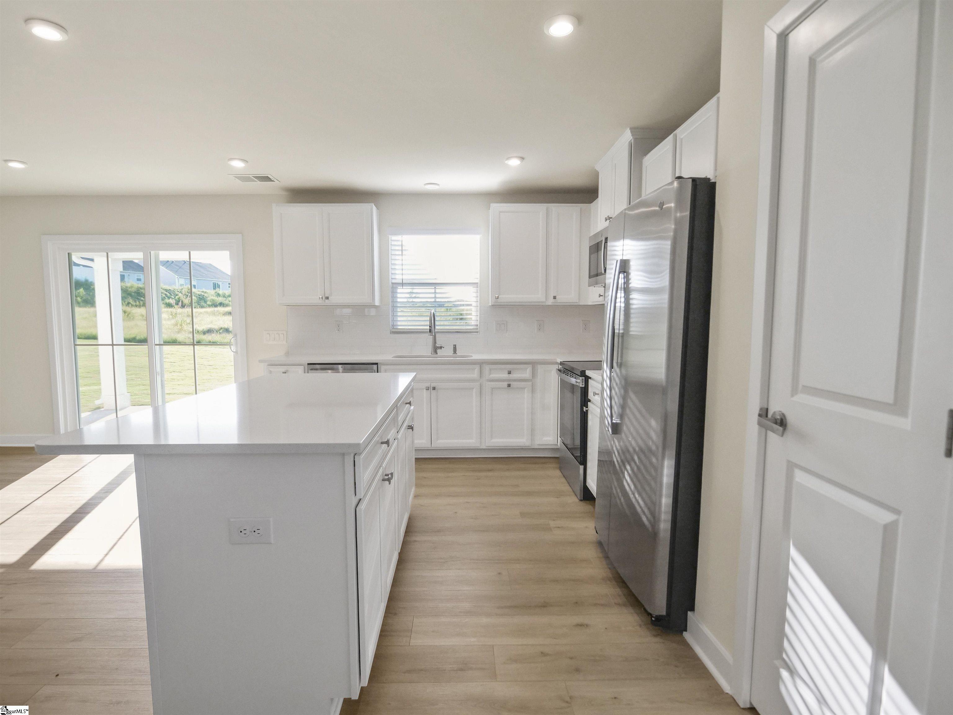 1603765 Property Photo 3